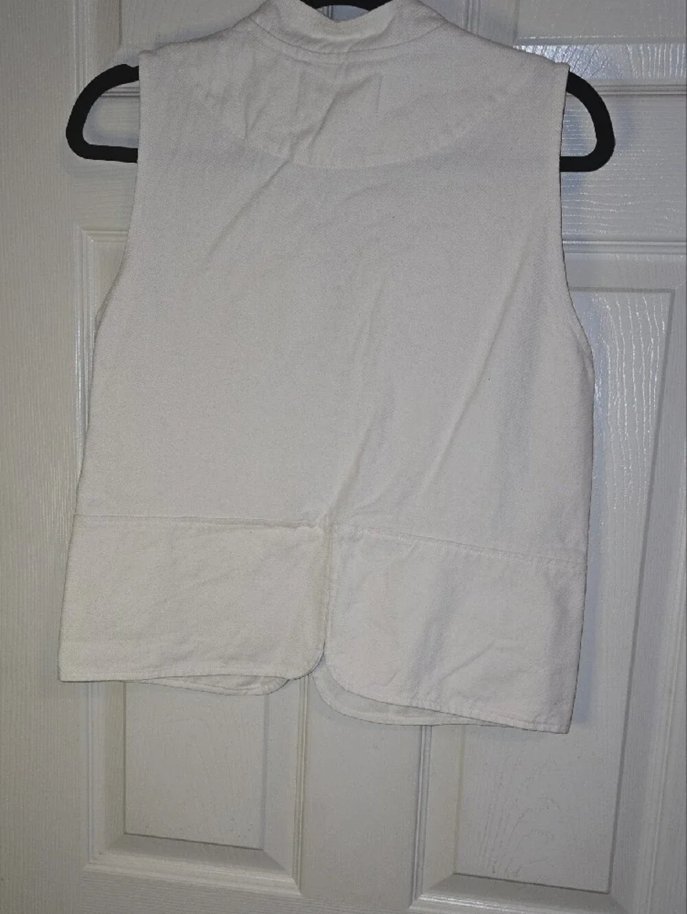 Hackwith White Cotton Sleeveless‎ Vest